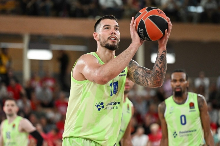 周四竞彩篮球强档：巴塞罗那欧冠抢五出局 拉科鲁尼亚战绩垫底