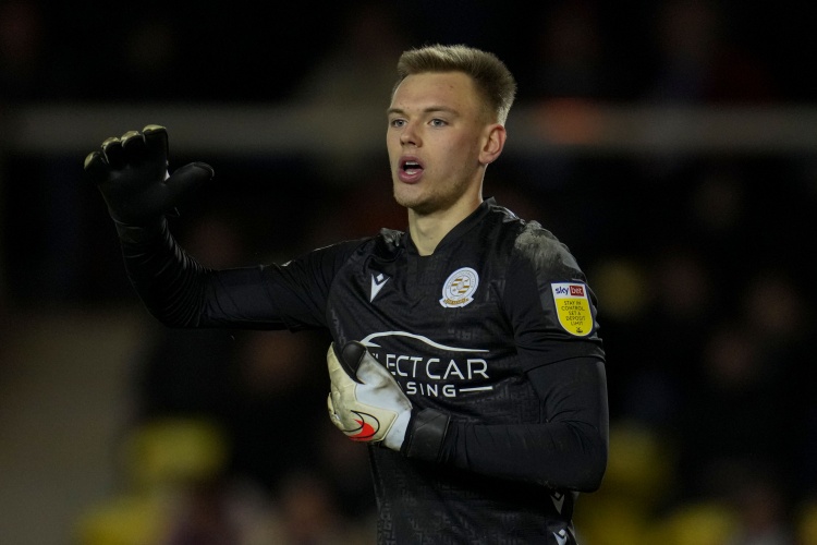 图片报：不莱梅有意阿森纳门将卡尔-海因