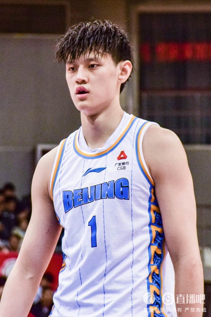 曾凡博：想过一万次也没想到赛季会以这种方式结束 但我尽力了