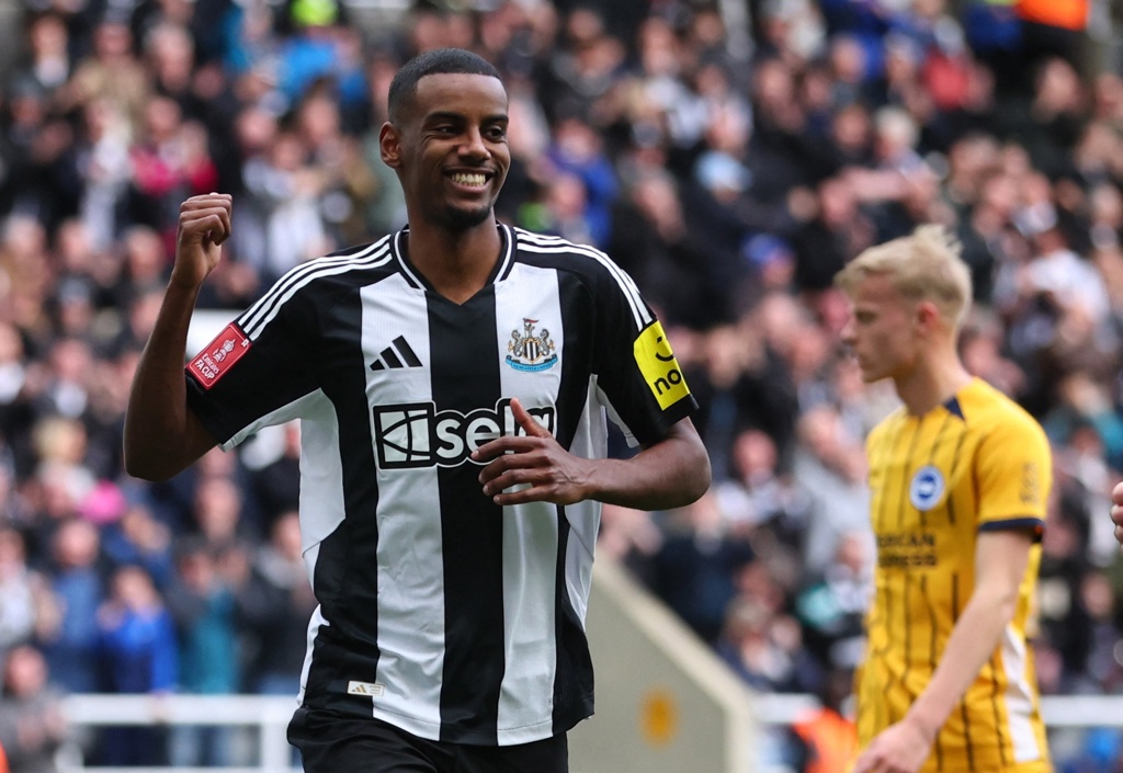 英媒：若阿森纳未能签下伊萨克&遭利物浦截胡 将会拉开争冠的差距