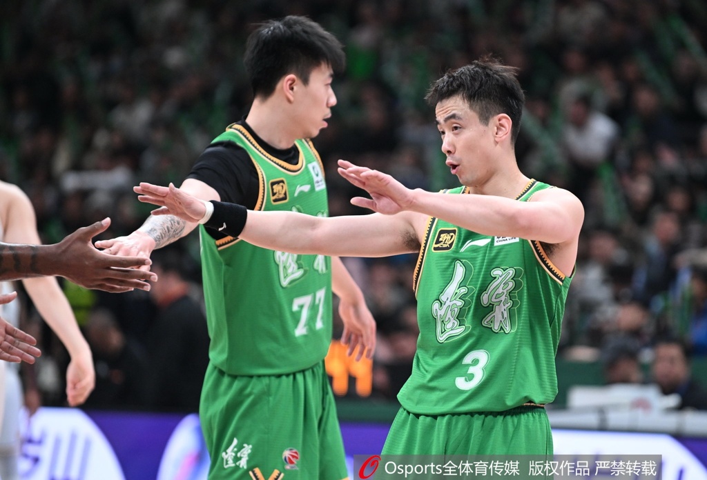 澎湃新闻：辽宁男篮被横扫这一晚 中国篮球的一个时代落幕了