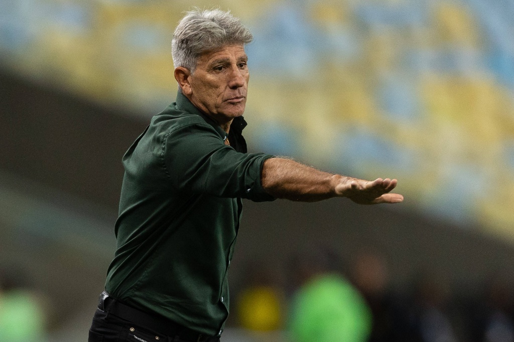 淘汰赛碰国米！弗鲁米嫩塞主帅：很多人看好欧洲队但上了场不一定